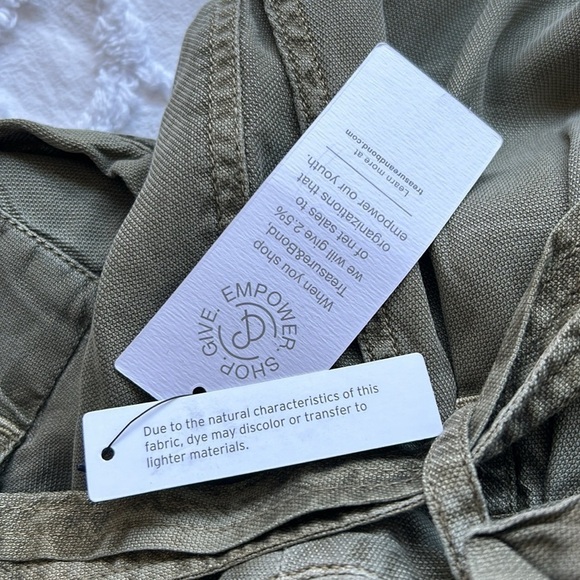 Treasure & Bond khaki green cargo style pants, women’s size 10. Never worn. - Picture 10 of 10